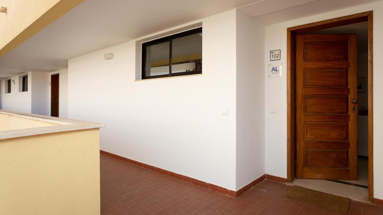 Marina 2Bdr Apartment With Balcony & Pool - 5Min From Beach By Lovelystay Картейра Экстерьер фото